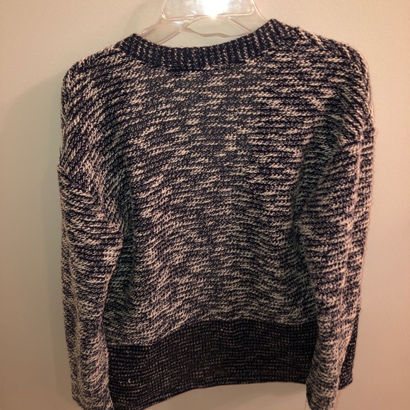 Sweater - Picture 4 of 4